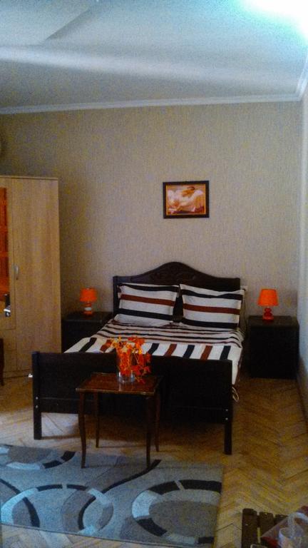 Daviti Tbilisi Hotell Rum bild