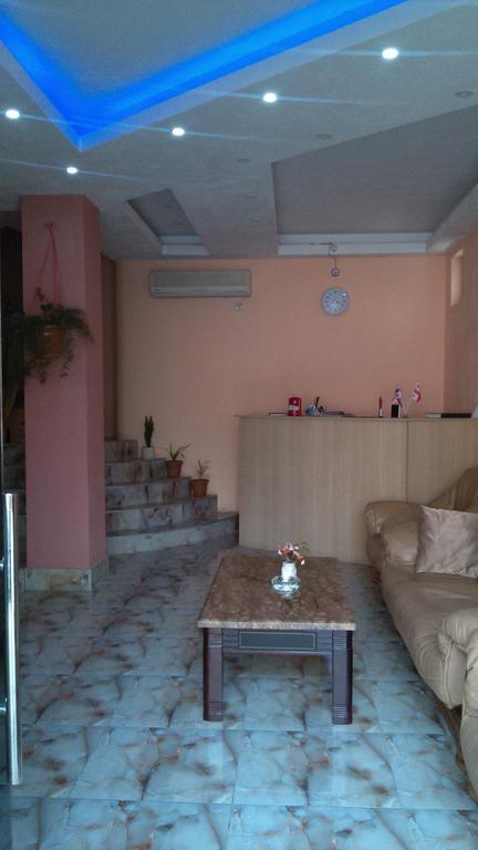 Daviti Tbilisi Hotell Exteriör bild