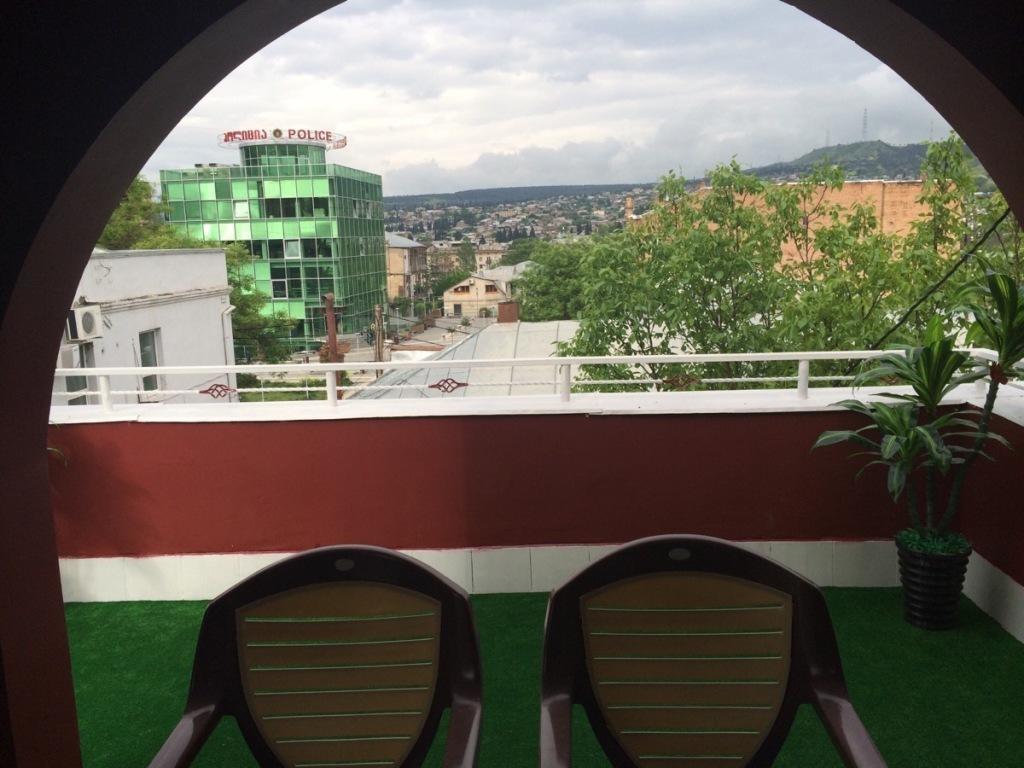 Daviti Tbilisi Hotell Exteriör bild