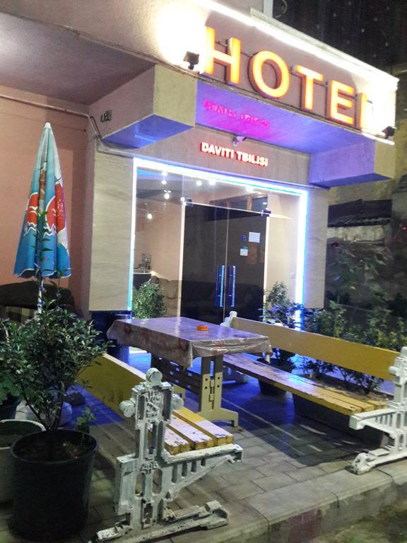 Daviti Tbilisi Hotell Exteriör bild