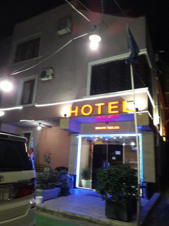 Daviti Tbilisi Hotell Exteriör bild