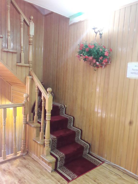 Daviti Tbilisi Hotell Exteriör bild