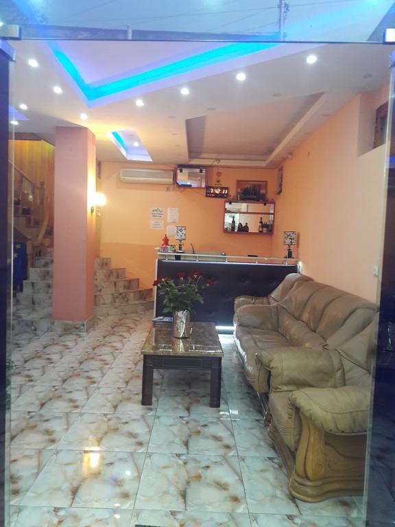 Daviti Tbilisi Hotell Exteriör bild