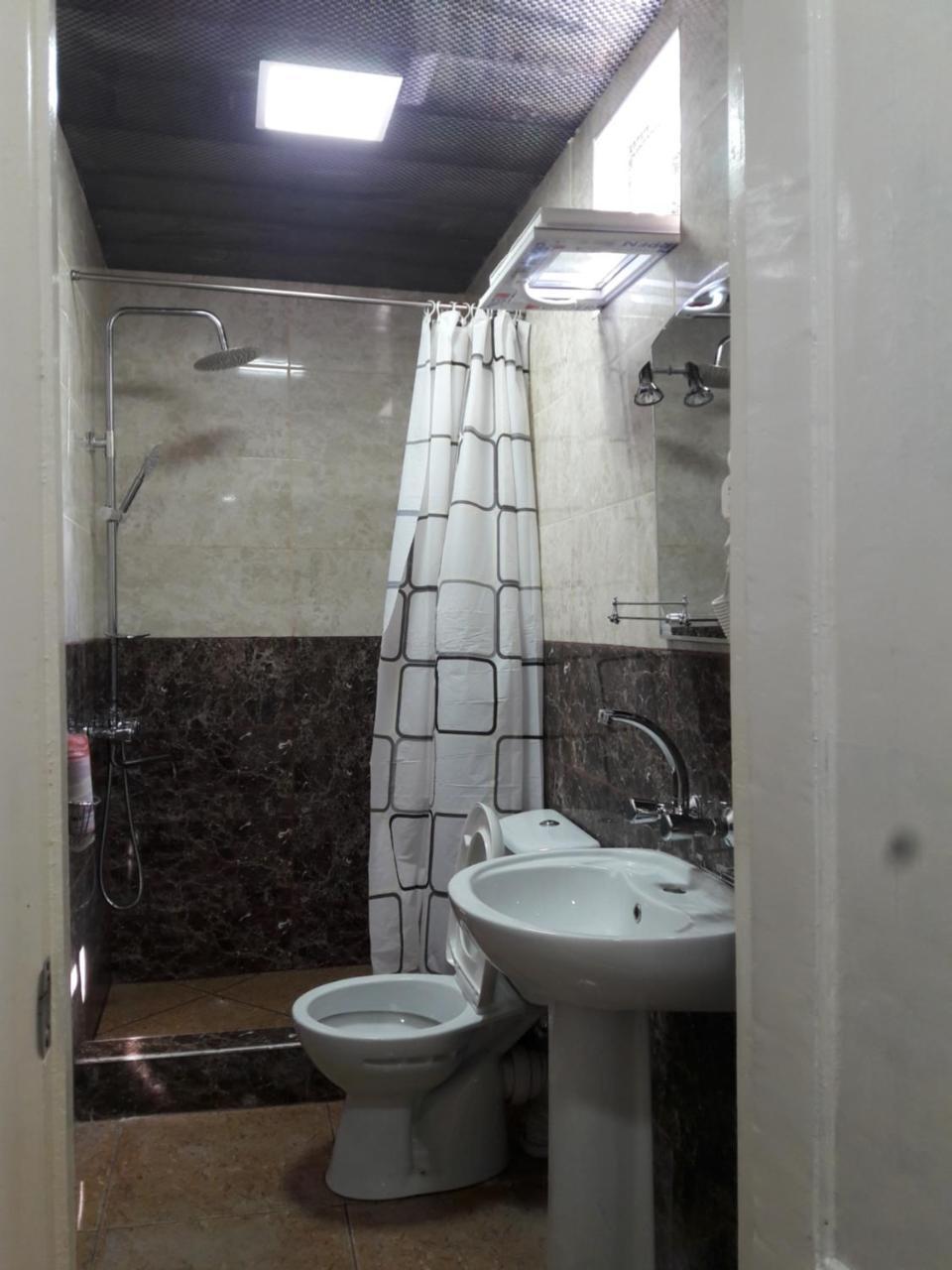 Daviti Tbilisi Hotell Exteriör bild